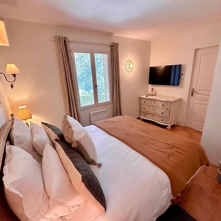 Julien, Prox Saint-tropez *