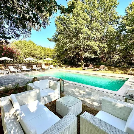 Julien, Prox Saint-tropez Villa