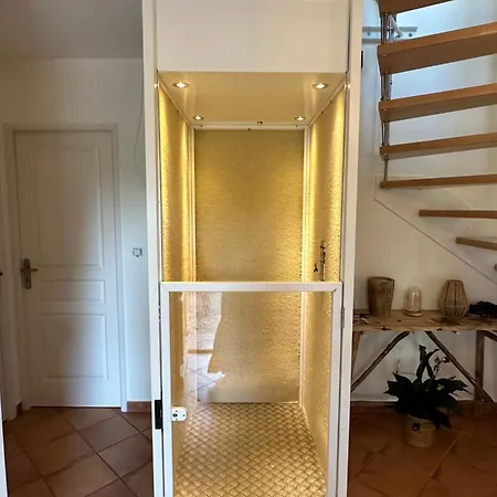 Julien, Prox Saint-tropez