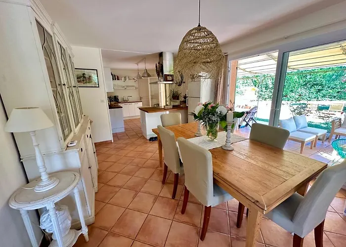 Julien, Prox Saint-tropez *