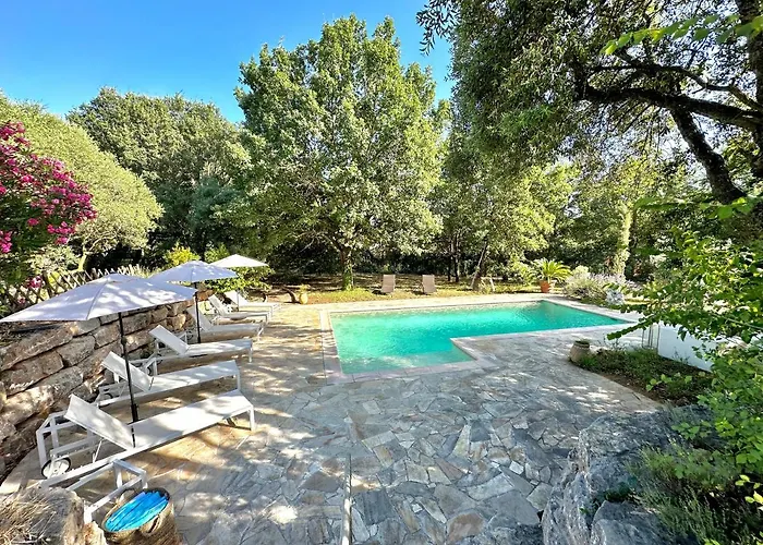 Julien, Prox Saint-tropez *